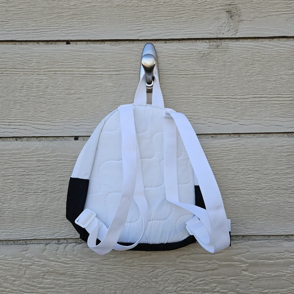 Adidas Linear mini backpack black and white new with flaws - Picture 5 of 10